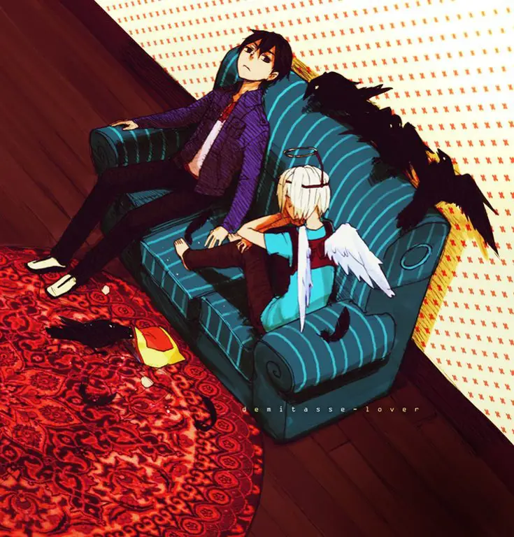 Cara Menikmati Anime Menonton anime di sofa dengan nyaman